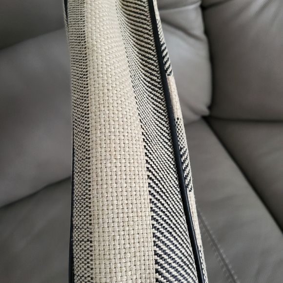 Etienne Aigner Linen Blend Small Shoulder Bag Striped Black Beige - Picture 13 of 14